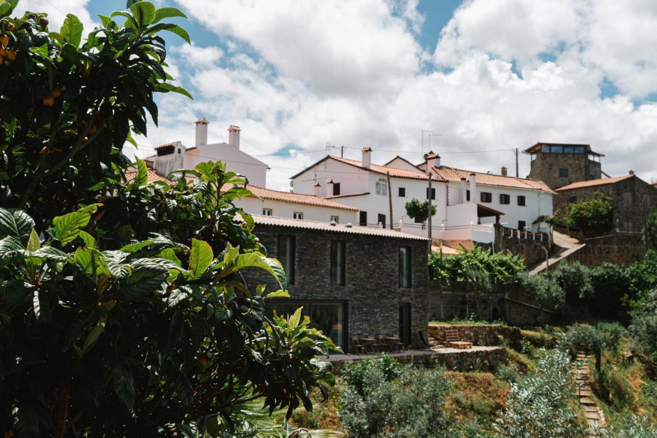 Zab Living Panzió Vila de Rei Kültér fotó